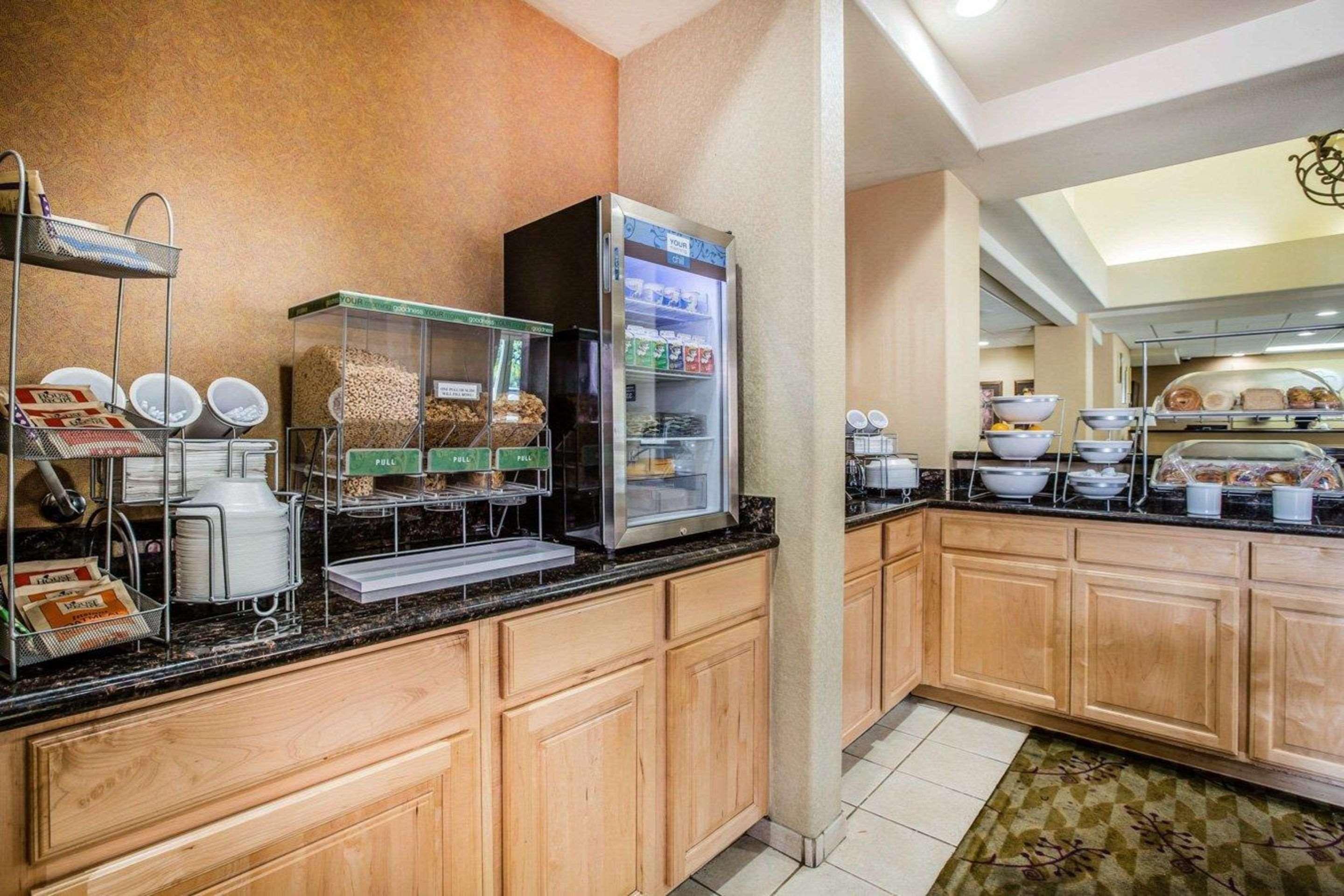 Comfort Suites Marysville-Yuba City Bagian luar foto
