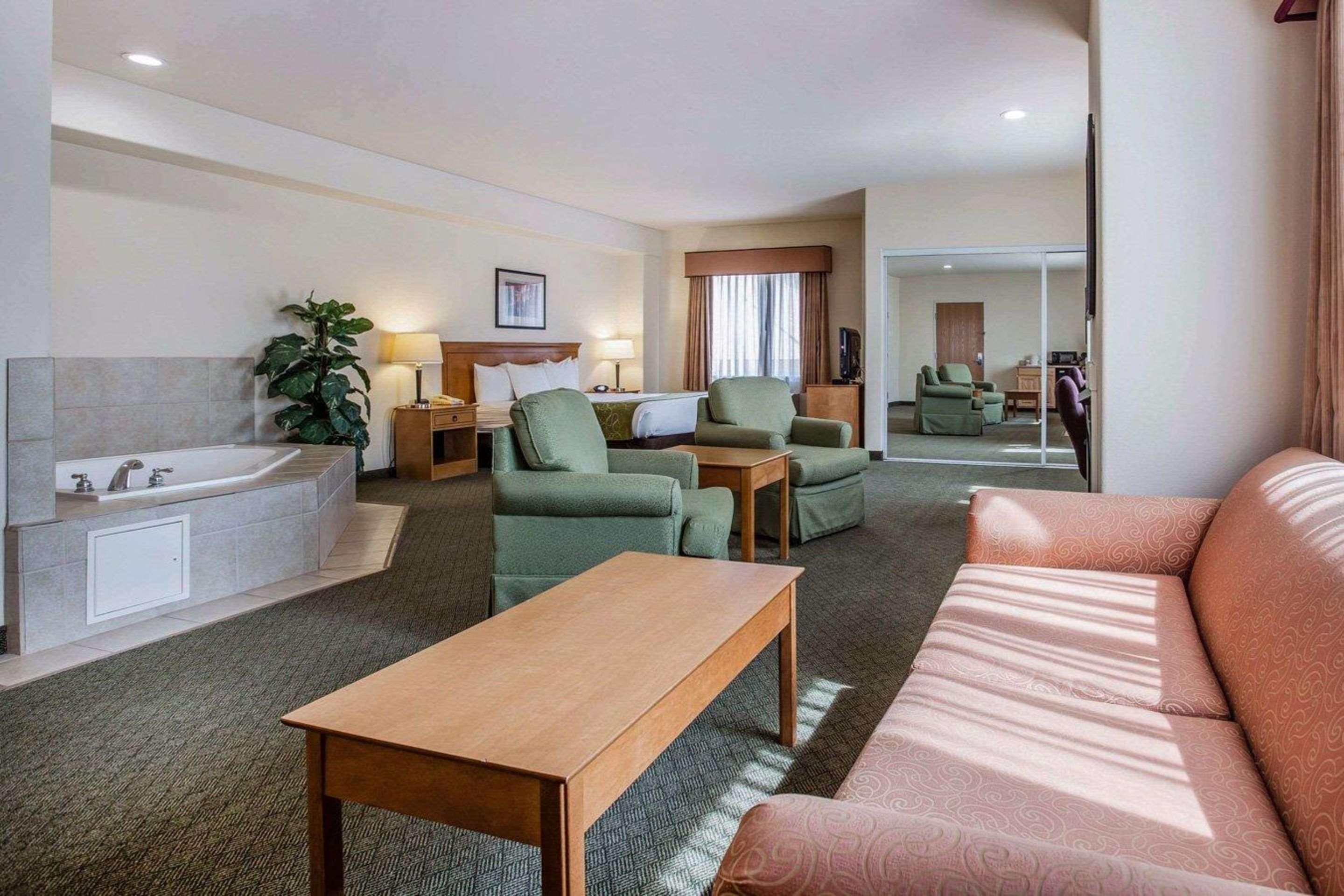 Comfort Suites Marysville-Yuba City Bagian luar foto